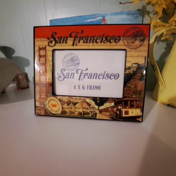 4×6 Stand up Photo frame with post cards - Picture 3 of 4